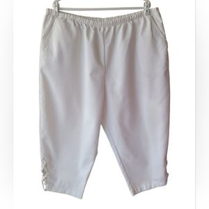 Blair Size 2XL White Two Pocket Pull On Capris 21in Inseam